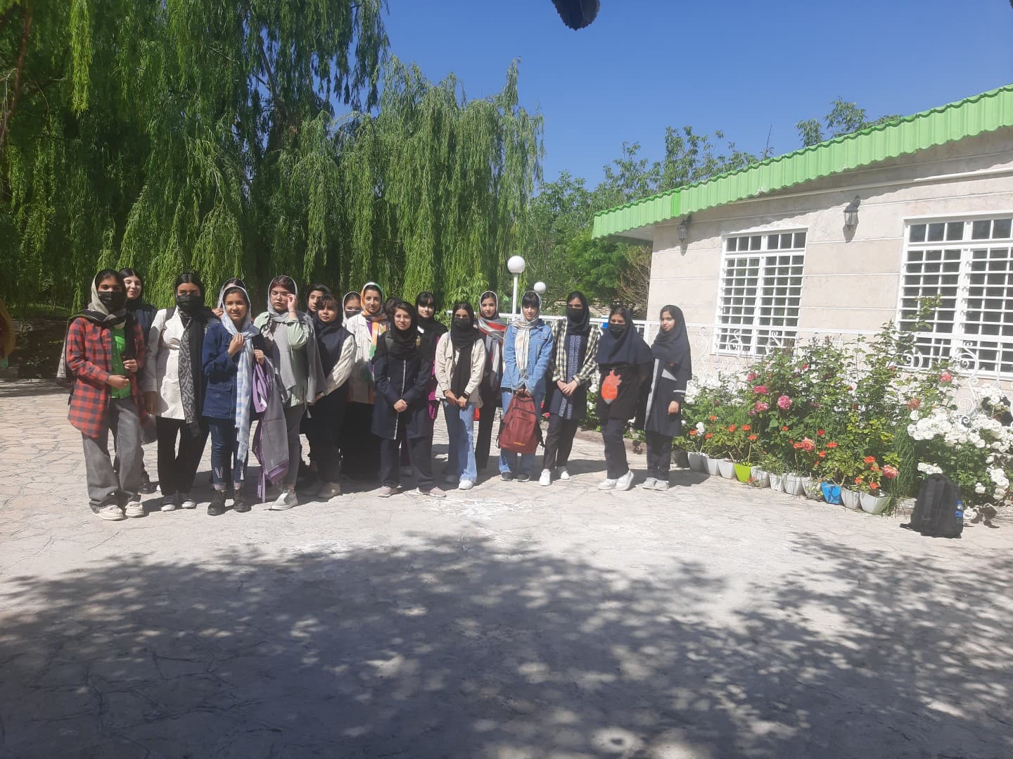 دبیرستان غیردولتی متوسطه اول ودوم حبل المتین